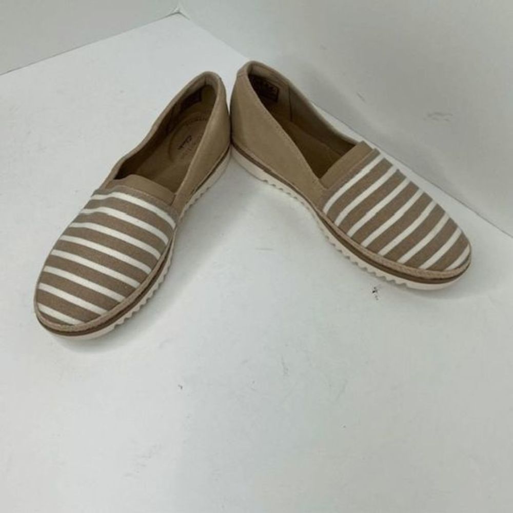 Clarks Serena Paige‎ Slip On Flats - Picture 3 of 5